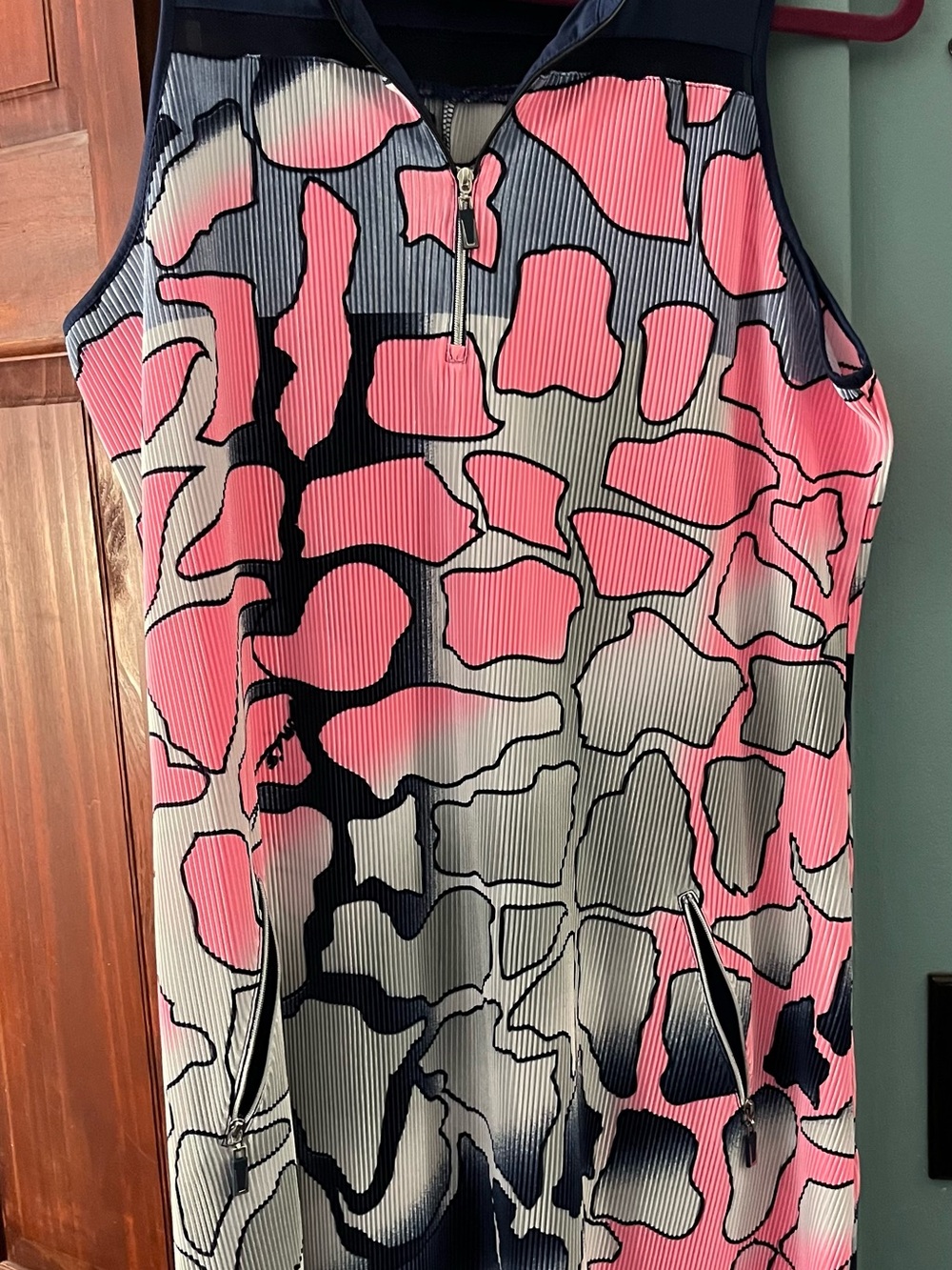 Jamie Sadock Women's Pink Patterned Sleeveless dress Large